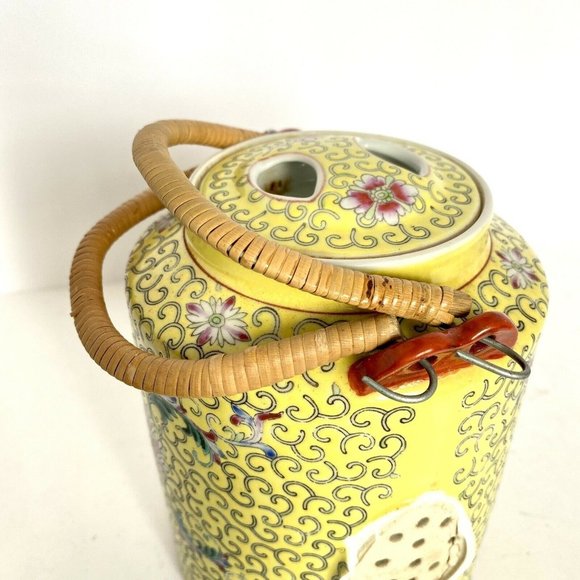 1972 Chinese Famille Juane Yellow Floral Enamel Jingdezhen Coffee Pot For PARTS - Picture 7 of 12